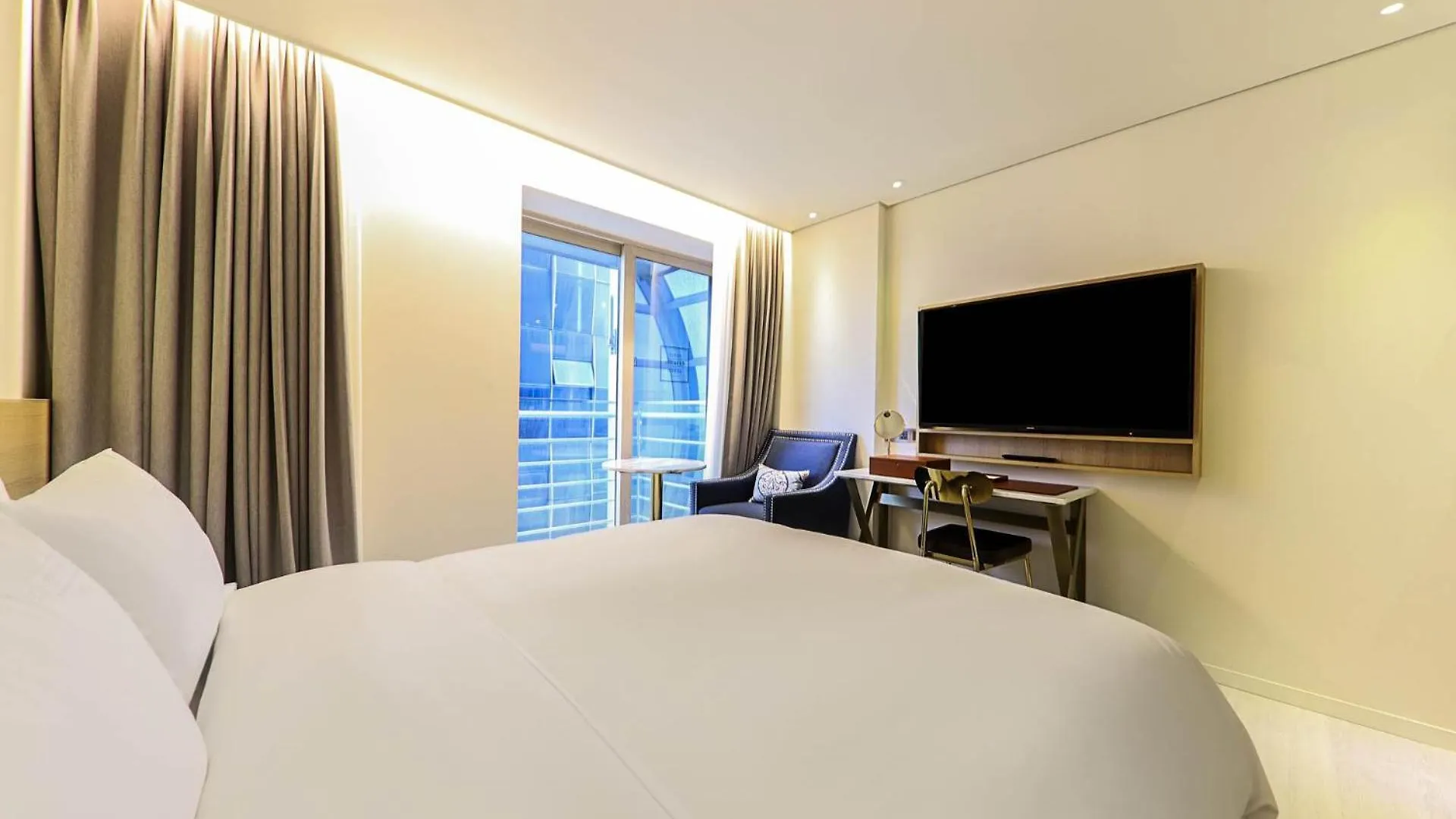 Ocean 2Heaven Hotel Busan 3*,  South Korea