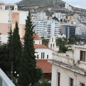 Jonian 3* Sarandë