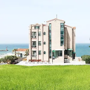 펜션 바다 풍경